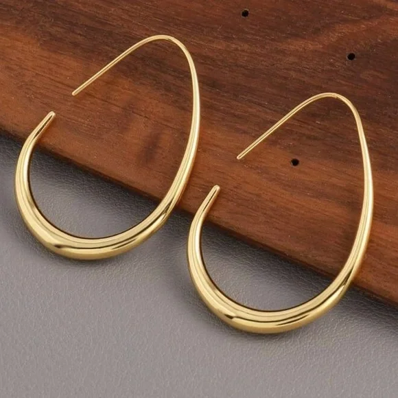 Gold minimalist hoop earrings ✨ - Picture 1 of 2